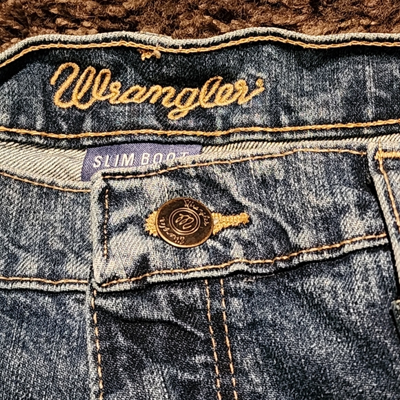 WRANGLER RETRO Darkwash Distressed Slim Boot Men's Denim Jean Sz. 33x30 - Picture 6 of 6